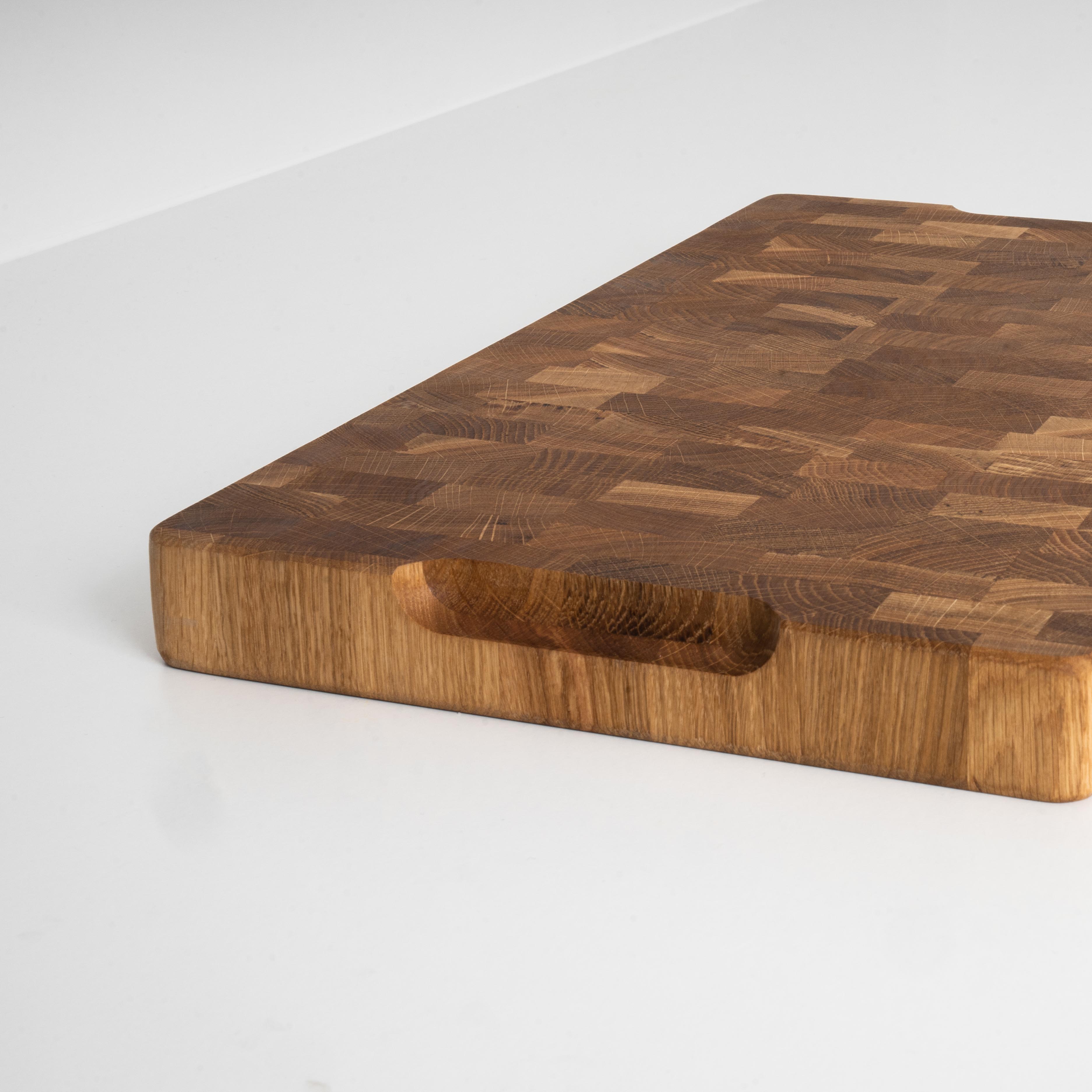 End-grain chopping block "August"